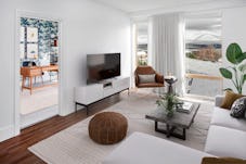P1828921 08 1 photogallery
