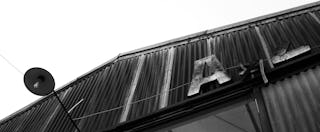 100 2371 bw crop