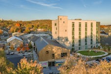 Modus studio south yard thdr007