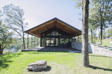 Modus studio van huset on the bluff 01