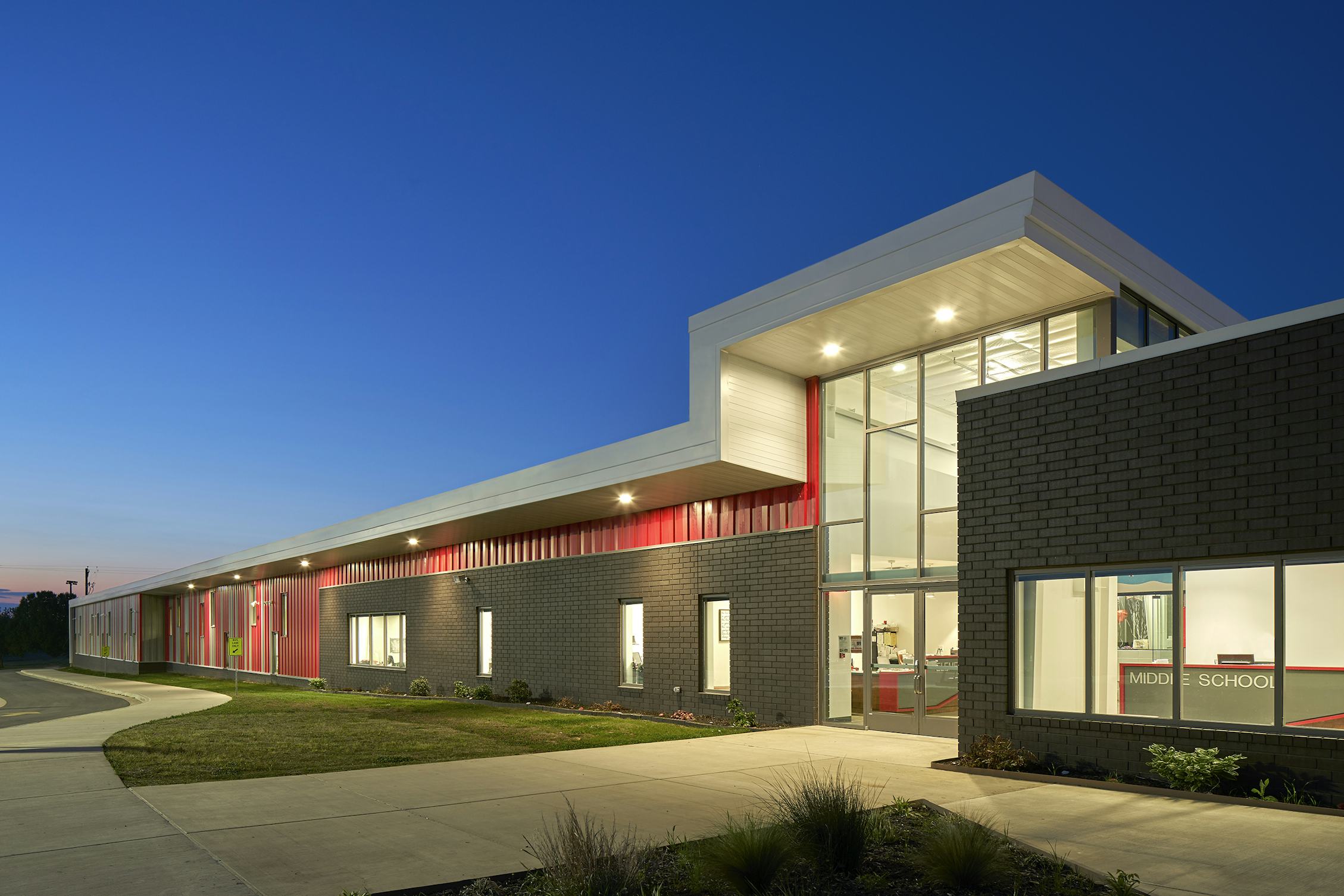 Flippin Elementary School — Modus Studio