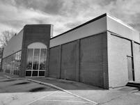 Corner entry area current conditions 3s bw