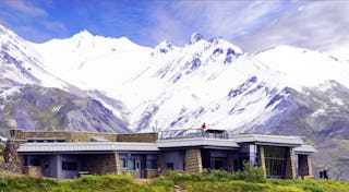 Eielson visitor center rim