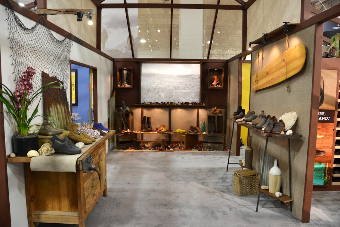 what store sells olukai